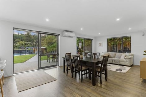 Photo of property in 6 Tirohanga Crescent, Stanmore Bay, Whangaparaoa, 0932