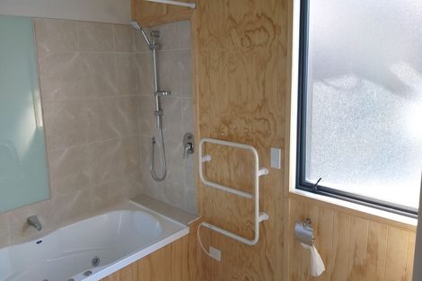 Photo of property in Elkridge Apartments, 20/64 Marina Drive, Frankton, Queenstown, 9300