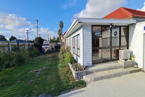 Photo of property in 72 Valentine Street, Papakura, 2110
