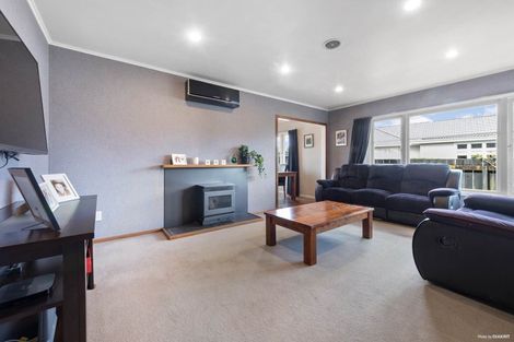 Photo of property in 31 Durham Street, Te Atatu Peninsula, Auckland, 0610