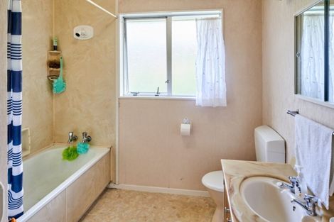 Photo of property in 1/20 Yarrow Place, Papakowhai, Porirua, 5024