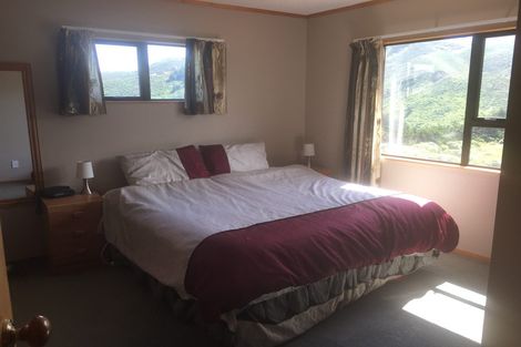 Photo of property in 7 Irwell Street, Island Bay, Wellington, 6023