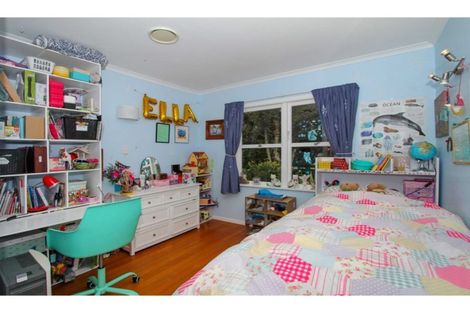 Photo of property in 28 Kauri Road, Birkenhead, Auckland, 0626