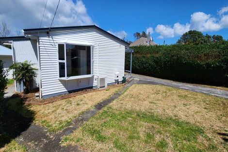 Photo of property in 38 Woodleigh Street, Frankleigh Park, New Plymouth, 4310