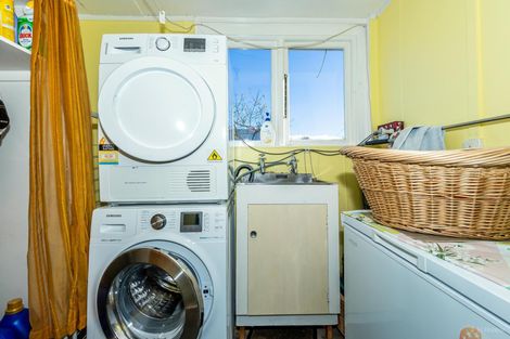 Photo of property in 56 Rhodes Street, Waimate, 7924