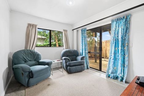 Photo of property in 124 Paramount Parade, Tikipunga, Whangarei, 0112