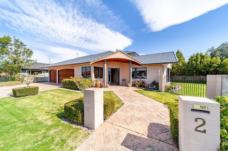 Photo of property in 2 Belgrove Drive, Waipukurau, 4200