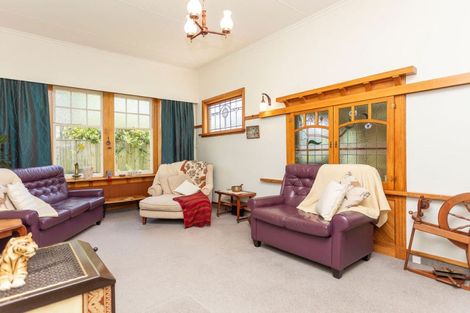 Photo of property in 3 Gordon Street, Dannevirke, 4930