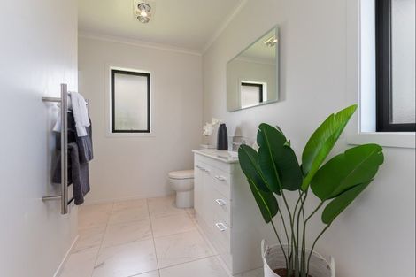 Photo of property in 79 Balrickard Way, Milson, Palmerston North, 4414