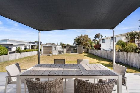 Photo of property in 620 Ocean Road, Whangamata, 3620