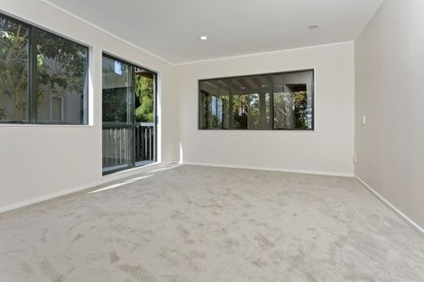 Photo of property in 2/22 Arcadia Crescent, Bayview, Auckland, 0629
