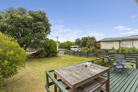 Photo of property in 49 Toi Street, Otaki Beach, Otaki, 5512