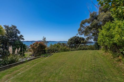 Photo of property in 5 Florence Place, Hahei, Whitianga, 3591