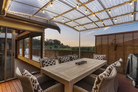 Photo of property in 17 Roger Guy Place, Welcome Bay, Tauranga, 3175