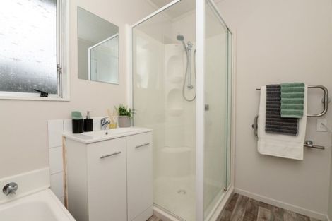 Photo of property in 434a Kahikatea Drive, Dinsdale, Hamilton, 3204