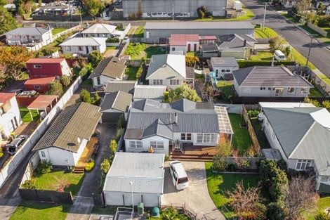 Photo of property in 32 Neil Road, Fairy Springs, Rotorua, 3015