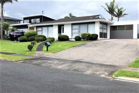 Photo of property in 1/9 Belmere Rise, Farm Cove, Auckland, 2012