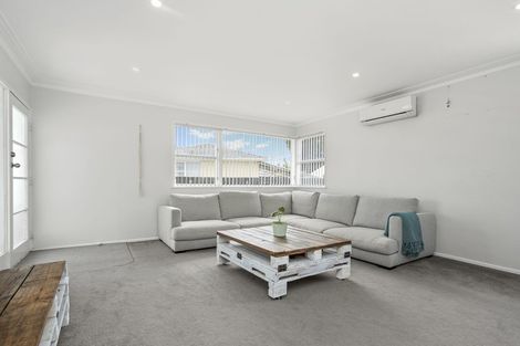 Photo of property in 17 Winsford Street, Manurewa, Auckland, 2102