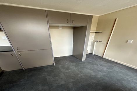 Photo of property in 10 Ponderosa Grove, Maoribank, Upper Hutt, 5018