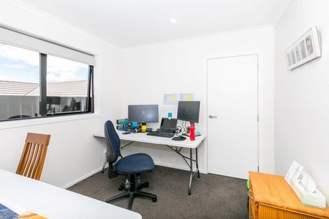 Photo of property in 3 Manawaroa Close, Grandview Heights, Hamilton, 3200