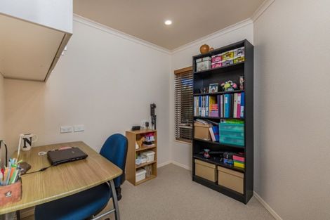 Photo of property in 16 Glen Bruce Place, Ngararatunua, Whangarei, 0176