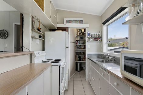 Photo of property in 2/4 Kereru Street, Two Mile Bay, Taupo, 3330