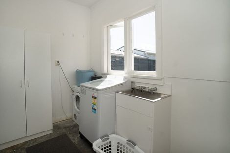 Photo of property in 21 Burns Avenue, Takaro, Palmerston North, 4412