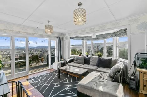 Photo of property in 24 Woodvale Grove, Fairfield, Lower Hutt, 5011