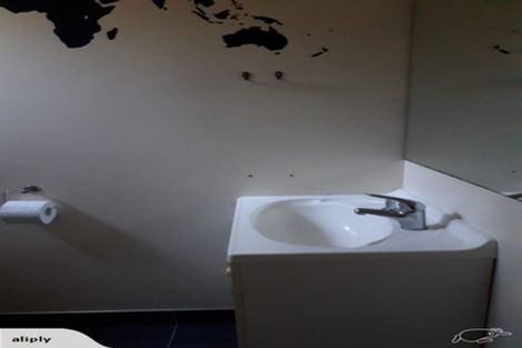 Photo of property in 17 Houston Place, Bayview, Auckland, 0629