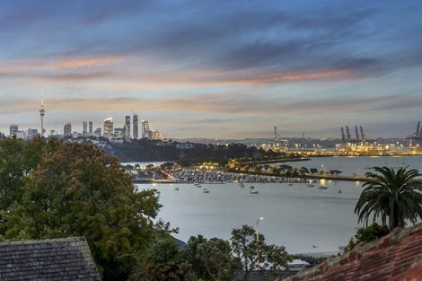 Photo of property in 36 Ngaiwi Street, Orakei, Auckland, 1071