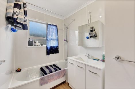 Photo of property in 2/8a Palm Avenue, Stoke, Nelson, 7011