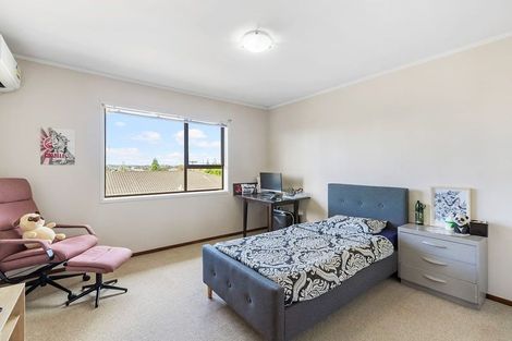 Photo of property in 1/3 Karaka Street, New Lynn, Auckland, 0600