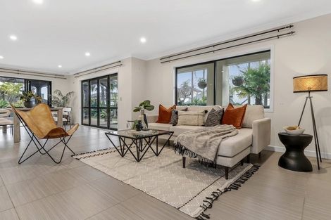 Photo of property in 22 Tui Brae, Beachlands, Auckland, 2018