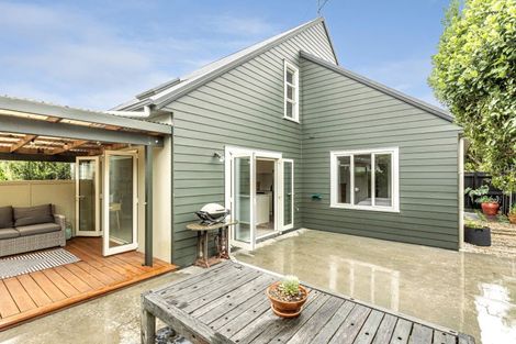 Photo of property in 29a Clare Street, Cambridge, 3434