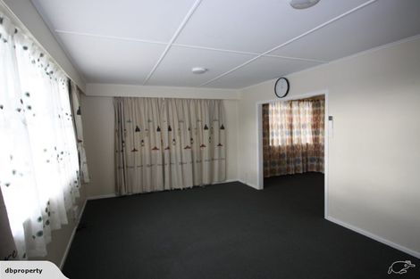 Photo of property in 47 Link Road, Newlands, Wellington, 6037