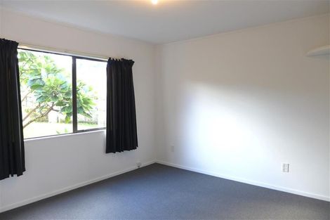 Photo of property in 25 Miriam Corban Heights, Henderson, Auckland, 0612