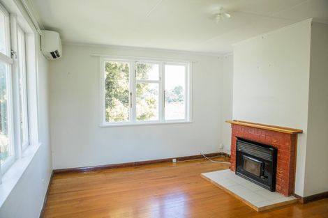 Photo of property in 35 Hillary Crescent, Belmont, Auckland, 0622