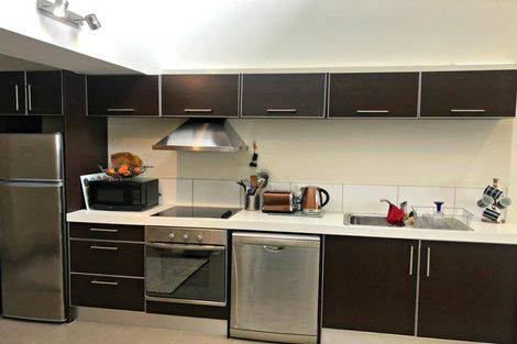 Photo of property in Las Olas De Cuba, 11/35 Torrens Terrace, Mount Cook, Wellington, 6011