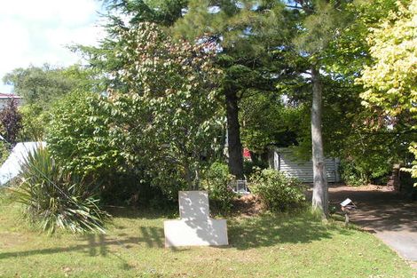 Photo of property in 40 Bond Crescent, Forrest Hill, Auckland, 0620