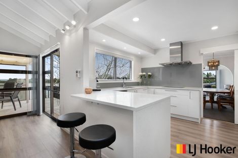 Photo of property in 21 St Annes Crescent, Wattle Downs, Auckland, 2103