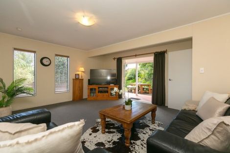 Photo of property in 9 Ruskin Place, Westown, New Plymouth, 4310
