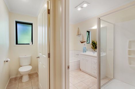 Photo of property in 15 Edkins Road, Kerikeri, 0230