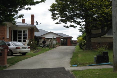 Photo of property in 17 Collie Road, Pukekohe, 2120