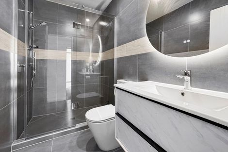 Photo of property in 65 Whare Kauri Road, Papakura, 2110