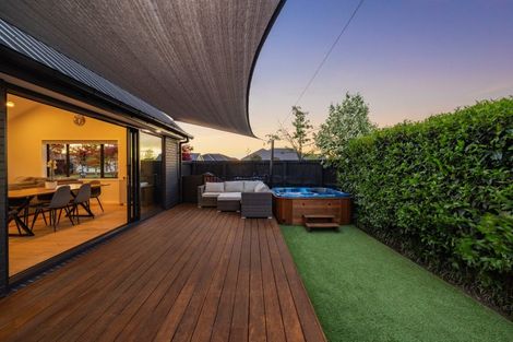 Photo of property in 10 Polish Settlers Place, Marshland, Christchurch, 8083