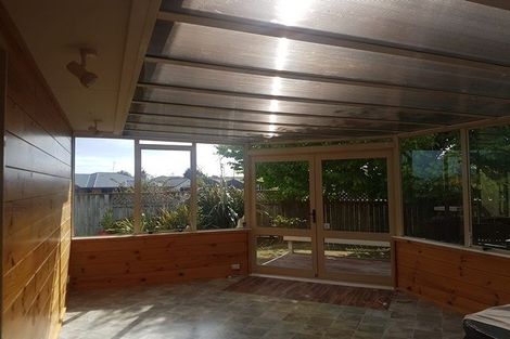 Photo of property in 7 Logan Way, Kelvin Grove, Palmerston North, 4414