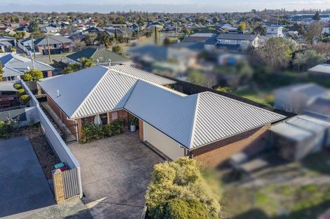Photo of property in 267a Lake Terrace Road, Shirley, Christchurch, 8061