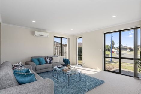 Photo of property in 27 Atlantic Close, Papamoa Beach, Papamoa, 3118