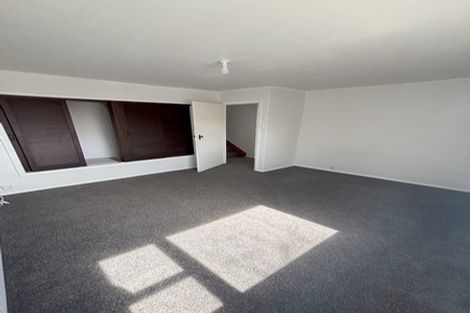 Photo of property in 35 Cavendish Square, Strathmore Park, Wellington, 6022