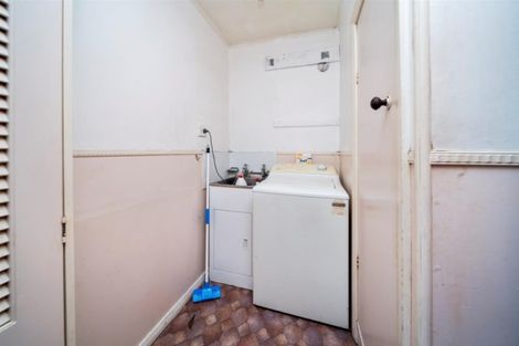 Photo of property in 58 Egmont Street, Hawera, 4610